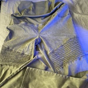 Cute maternity moto pants